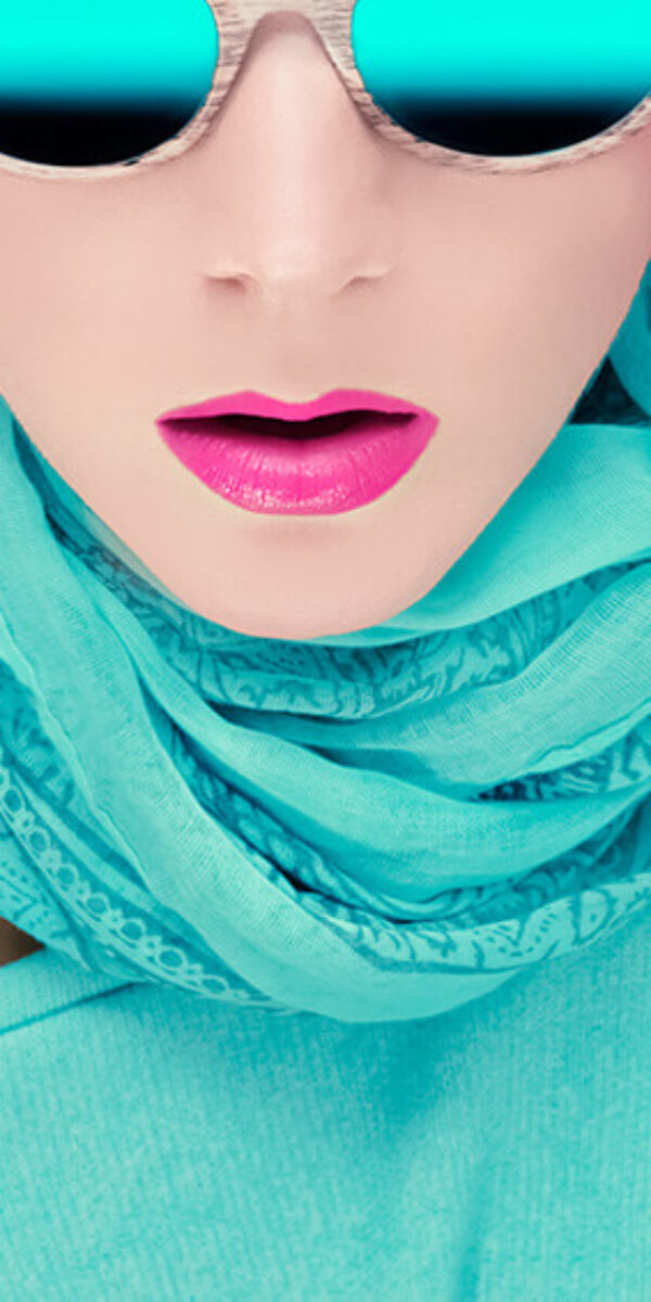 glamorous-young-woman-in-stylish-sunglasses-2024-09-12-09-45-54-utc