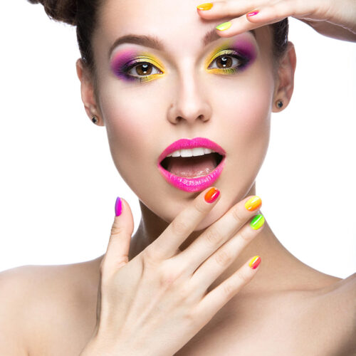 beautiful-girl-in-pink-sunglasses-with-bright-make-2023-11-27-04-50-00-utc