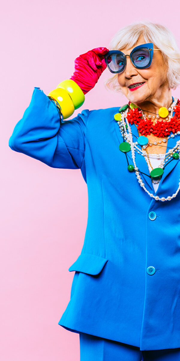 Happy and funny cool old lady with fashionable clothes portrait on colored background - Youthful grandmother with extravagant style, concepts about lifestyle, seniority and elderly people