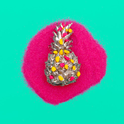 silver-pineapple-in-sequins-minimal-art-2024-09-12-10-17-48-utc